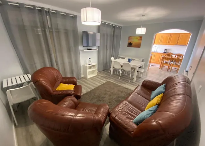 Nazarest Назаре